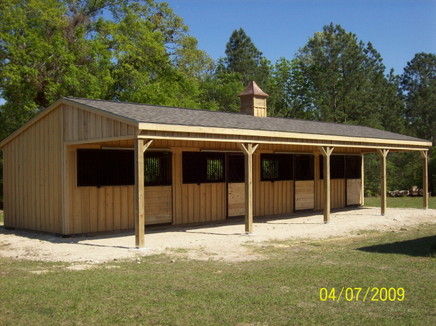 Deer Creek Structures - Barn Construction Contractor in Lott, Texas