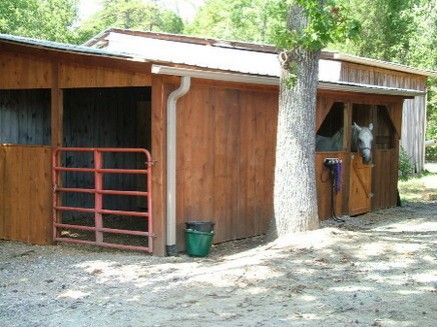 Barr W Stables - Horse Boarding Farm in Concord, North Carolina