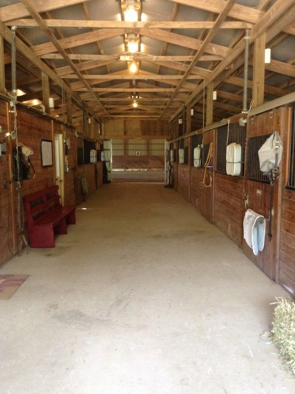 Westwood Stables - Horse Boarding Farm in Fredericksburg, Virginia