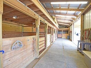 Hope And Joy Farms - Horse Boarding Farm In Woodbury, Tennessee