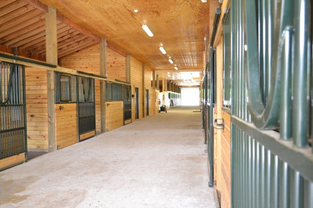 Port City Equestrian - Horse Boarding Farm in Castle Hayne, North Carolina