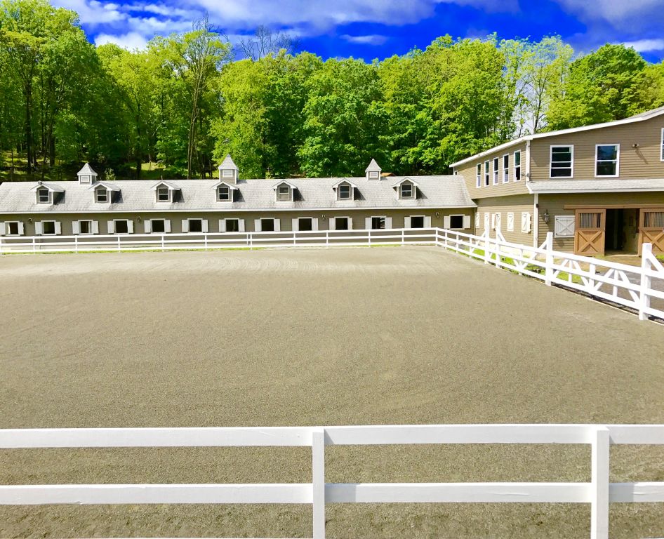 Sky Blue Stables - Horse Boarding Farm in Cortlandt Manor, New York