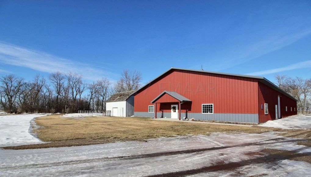 Red River Equestrian Center - Horse Boarding Farm in Moorhead, Minnesota