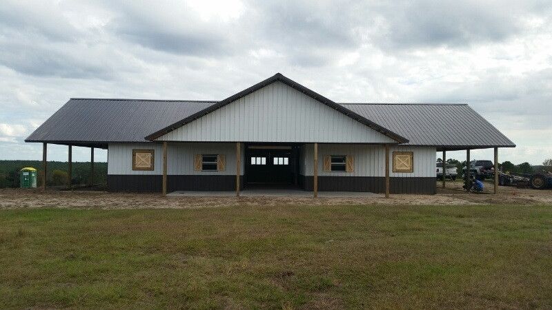 Woodys Barns - Barn Construction Contractor in Saint Cloud, Florida