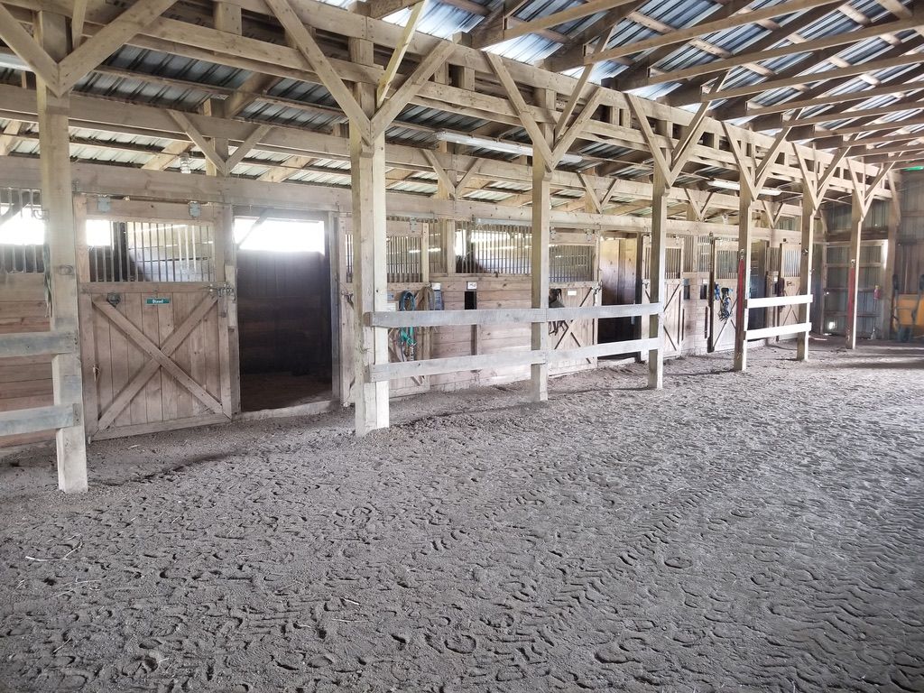 Gilmar Stables Inc - Horse Boarding Farm In Eighty Four, Pennsylvania