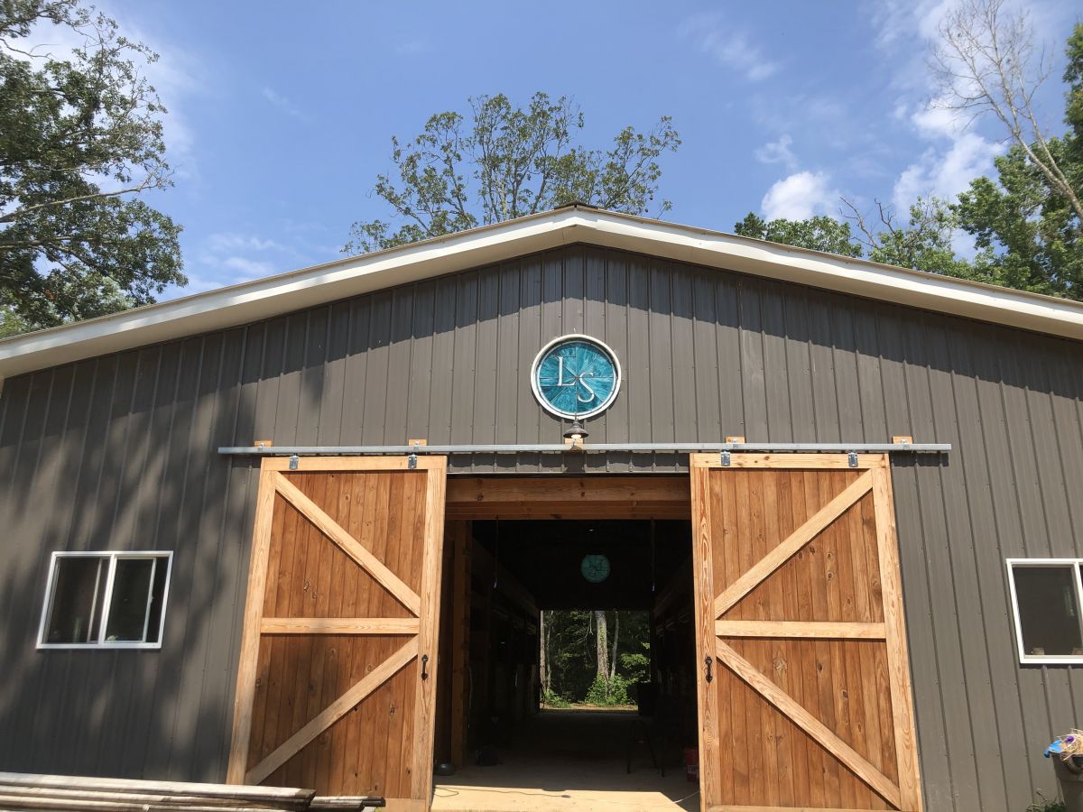 Lakeside Stables Horse Boarding Farm in Harrison, Tennessee