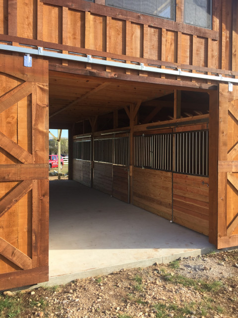 barns across texas - barn construction contractor in