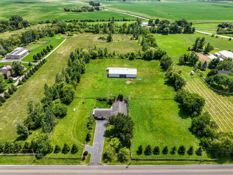 Visit 4 ACRE HORSE PROPERTY / RURAL RESIDENCE!