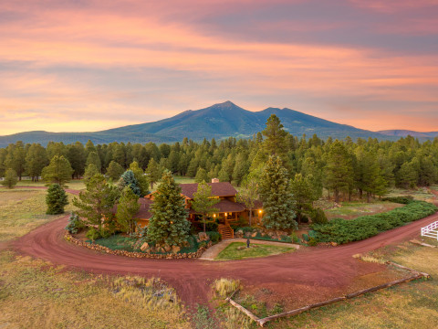 Visit 7300 N Snow Bowl Rd | Luxurious Equestrian Retreat Near Flagstaff