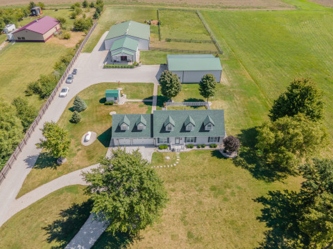 Visit 10 Acre Private Equestrian Estate!