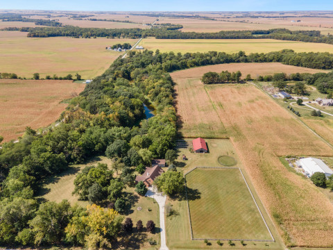 Visit PRIVATE HORSE PROPERTY / RURAL ESTATE on 20 ACRES