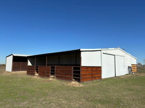 Visit 2R Ranch & Equestrian Center - Forney location